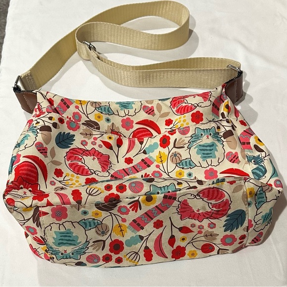 Loungefly Cream Floral Baby Bag - Picture 3 of 9